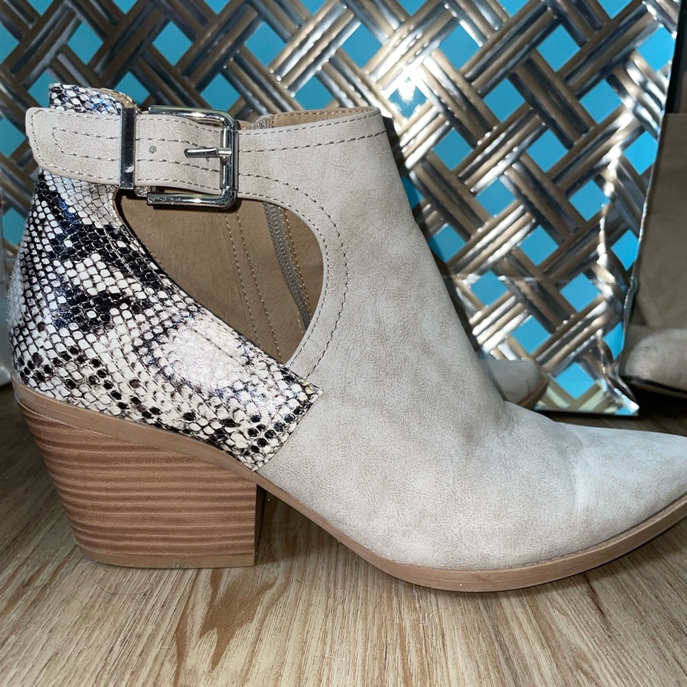 Seven Dials Heeled Booties